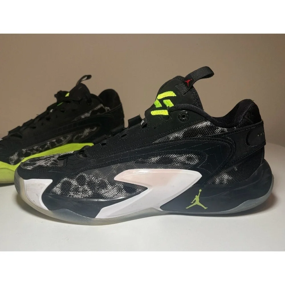 Jordan Luka 2 Black Volt Basketball Shoes DX8733-017 Men's Size 10.5